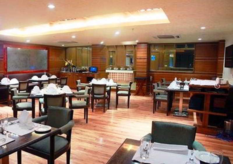 Comfort Inn Gsk Amritsar Buitenkant foto